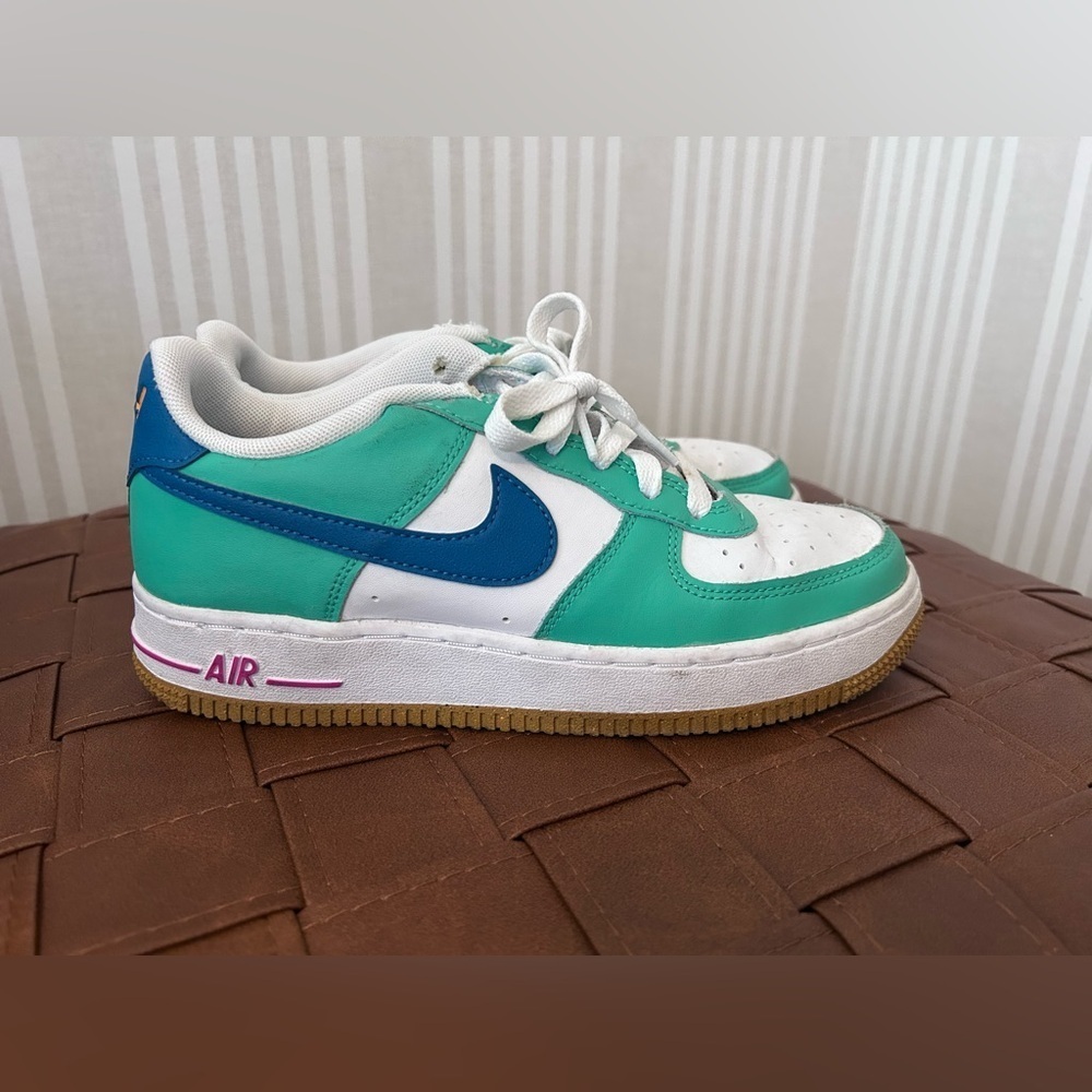Nike Air Force 1 Low LV8 GS Play White Spring Green 5 Youth / Women's 7 - Picture 8 of 12